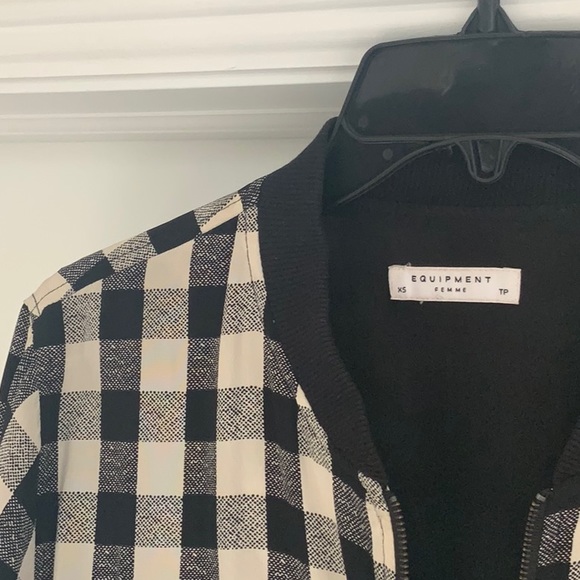 Equipment Femme Jacket Womens XS Black Cream Silk Plaid Aviator Bomber Zip Crop - Picture 3 of 6